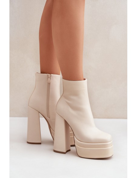 Boots On Massive Platform And Heel Insulated Light Beige Selahra