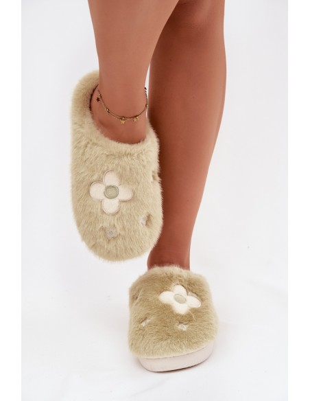Furry slippers with flowers pistachio Selinne
