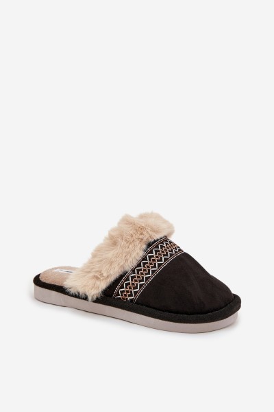 Women's slippers with fur and embroidery Black Devianne 2