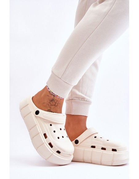 Women's Foam Platform Crocs Beige Beckett