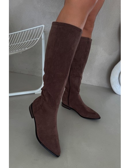Suede Boots With Flat Heel Brown Eelin