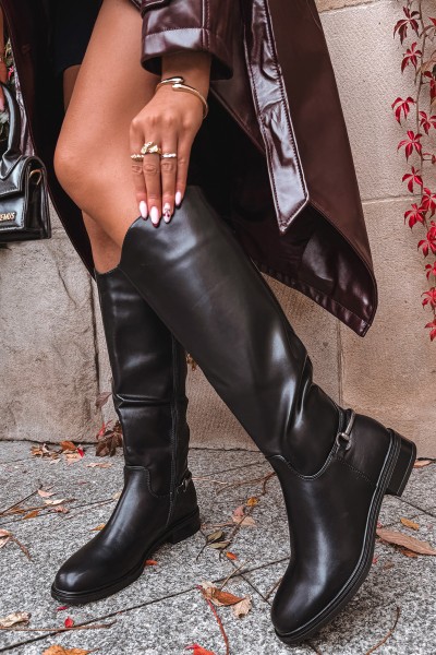 Insulated Women's Boots with Flat Heel Decorative Element Black Renaya