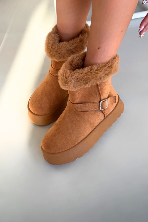 Women's Snow Boots On Platform With Buckle And Fur Camel Jesella