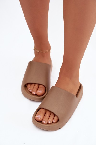 Women's slippers on platform brown Olyria