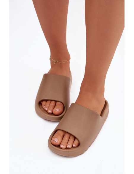 Women's slippers on platform brown Olyria