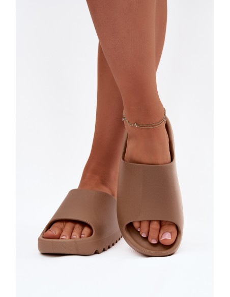 Women's slippers on platform brown Olyria