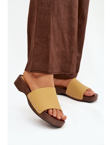 Women's slippers with rivets yellow Terissa