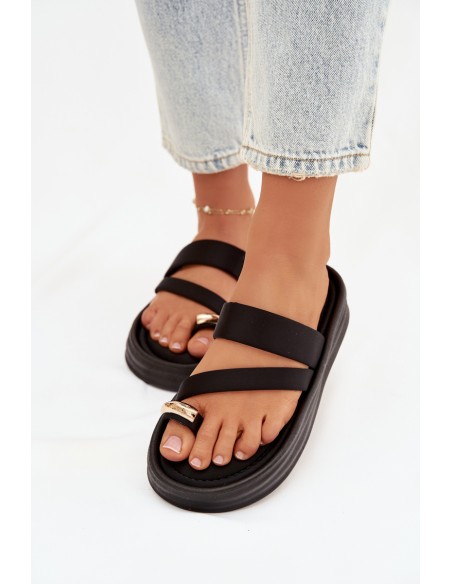 Medžiaginės moteriškos šlepetės su dirželiais ir auksinėmis detalėmis, juodos spalvos „Farielle“