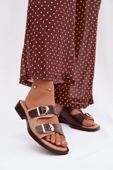 Moteriškos šlepetės su auksinėmis sagtimis smėlio-rudos spalvos Danelle