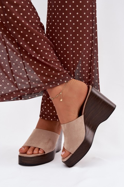 Moteriškos basutės su pleišto formos padu Beżowe Ravelia