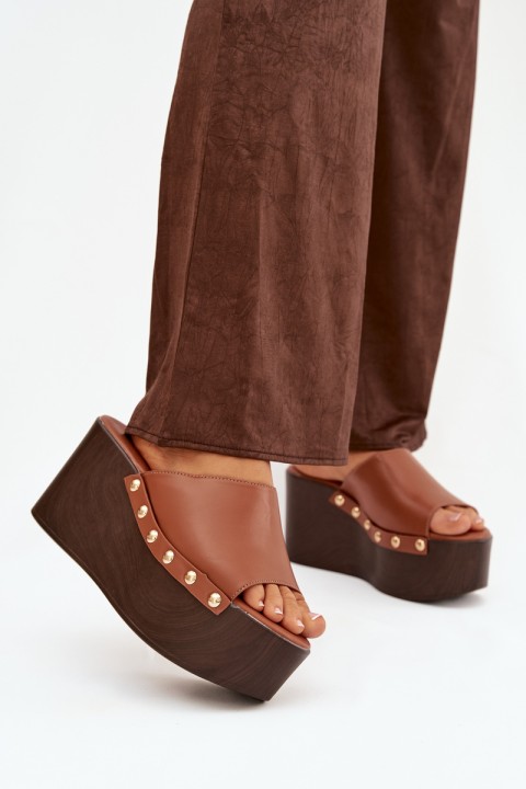 Moteriškos platforminės šlepetės su sagtimis Camel Mareline spalvos