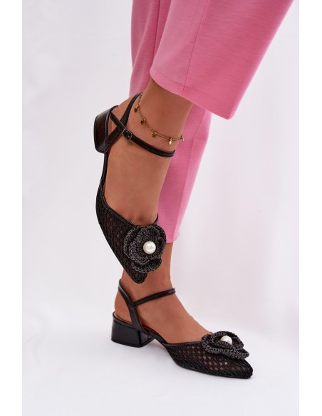 Moteriškos basutės su blokiniu kulnu ir dekoratyvinėmis detalėmis juodos Vionessa