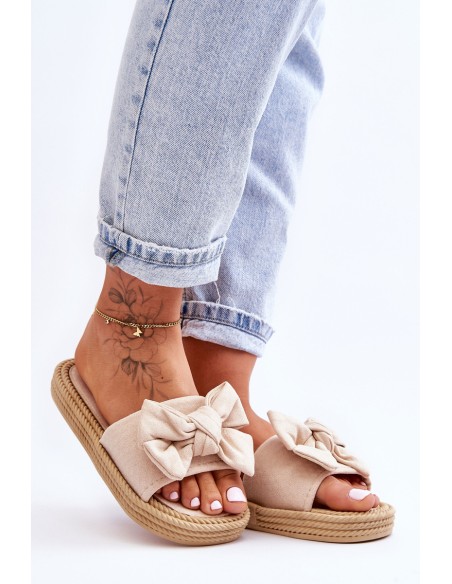 Moteriškos zomšinės šlepetės su kaspinu smėlio spalvos Fency