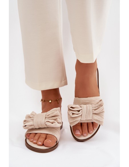 Moteriškos šlepetės plokščiu kulnu su smėlio spalvos kaspinu „Amivelle“