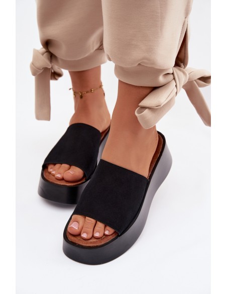 Moteriškos platforminės basutės juodos Liorisse