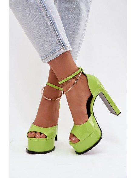 Lakuotos odos moteriškos basutės su kulnu ir platforma, žalios spalvos Horvia