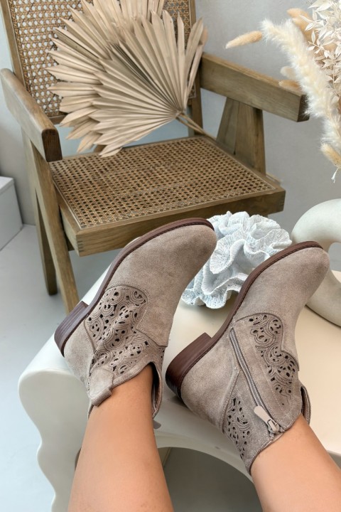 Women's Perforated Ankle Boots With Flat Heel S.Barski HY61-8026 Beige