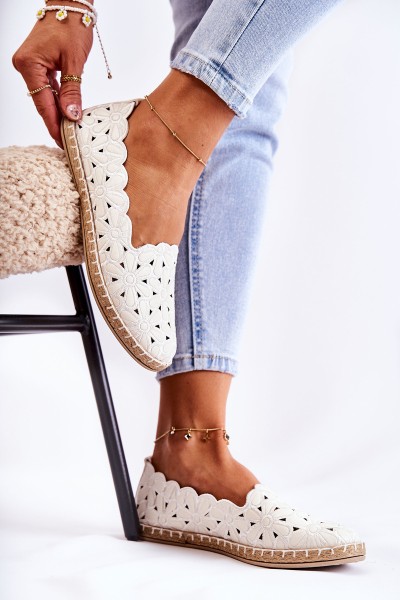 Women's White Floral Slip-On Ballerina Flats Vennice 2