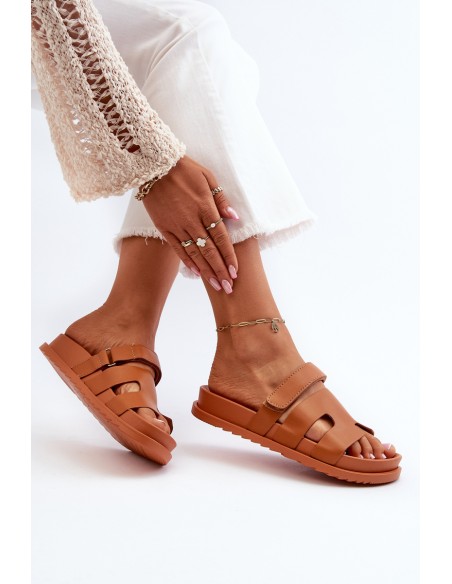 Classic Women's Flip Flops Camel Molie