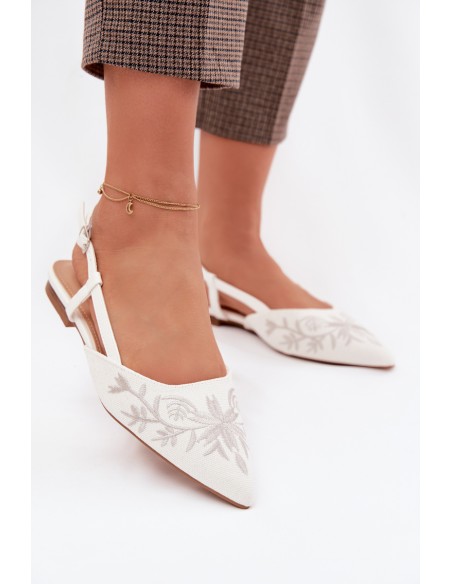 Women's Flat White Embroidered Sandals Grelia