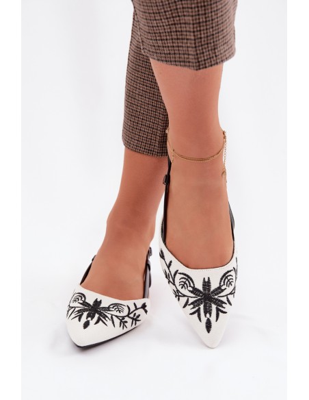 Women's Flat Black Embroidered Sandals Grelia