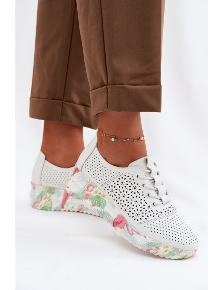 Vinceza Women's Suede Perforated Loafers 79603 Beige