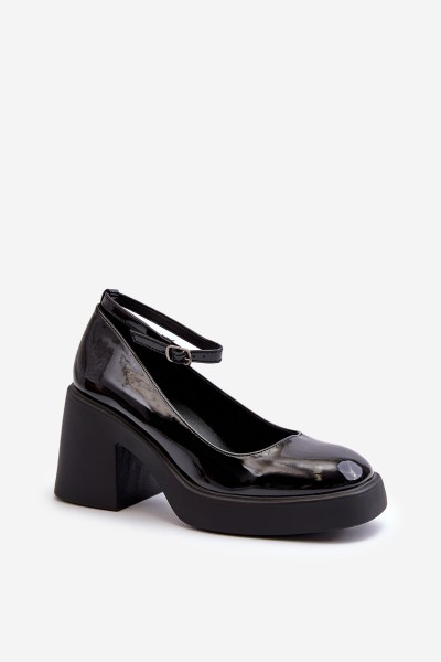 Black Patent Leather Pumps on Chunky Heel by Effiba 2