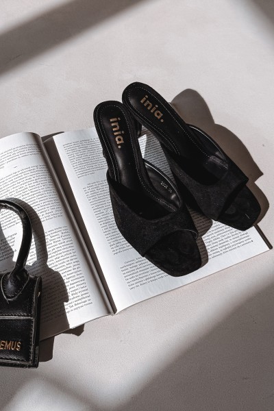 Women's Slim Heeled Black Sandals Revina 2