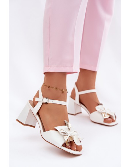 Women's Block Heel Sandals With Decorative Flower Vinceza 20283 White