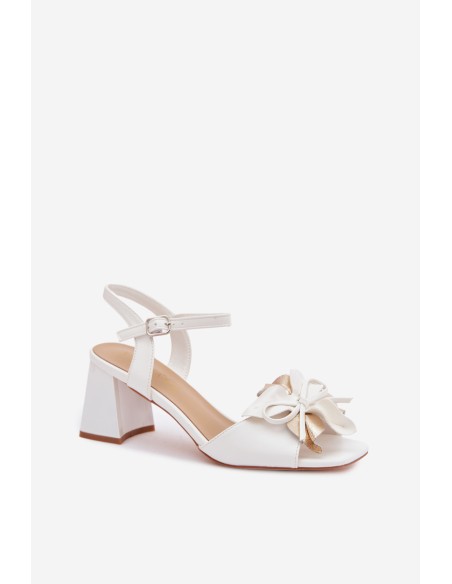 Women's Block Heel Sandals With Decorative Flower Vinceza 20283 White