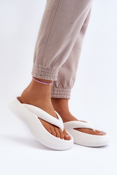 Women's Foam Flip Flops White Roux