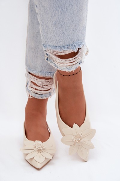 Women's Flat Heel Sandals With Decorative Flower Jasnobeżowe Telivette