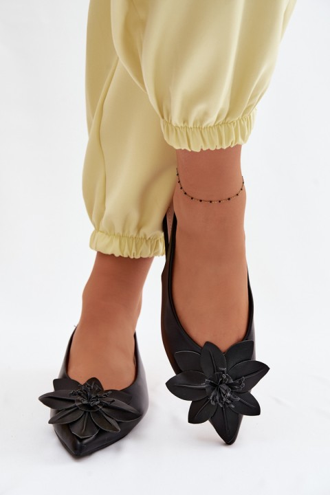 Women's Flat Heel Sandals With Decorative Flower Black Telivette