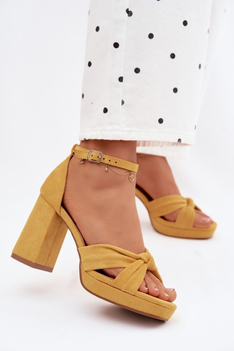 Women's Block Heel Sandals Made of Faux Suede Yellow Rosetta