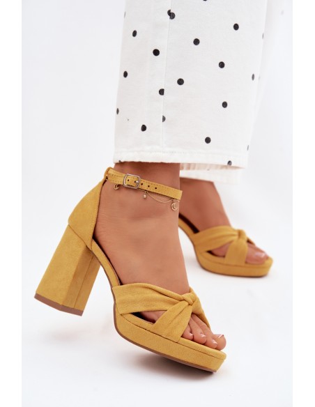Women's Block Heel Sandals Made of Faux Suede Yellow Rosetta