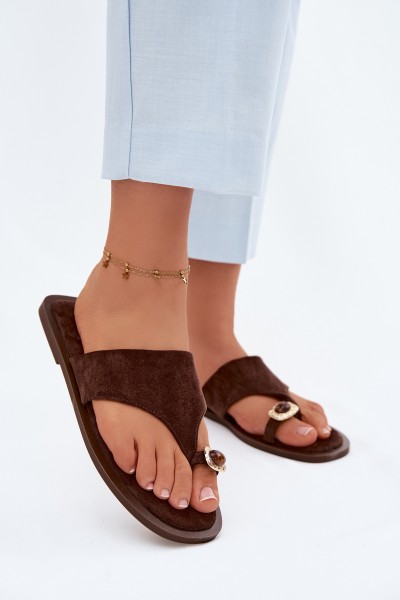 Women's Flat Flip Flops With Decorative Detail Chocolate Fedira