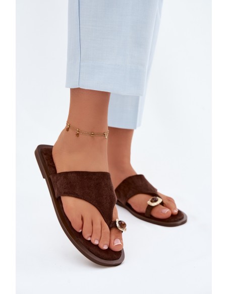 Women's Flat Flip Flops With Decorative Detail Chocolate Fedira