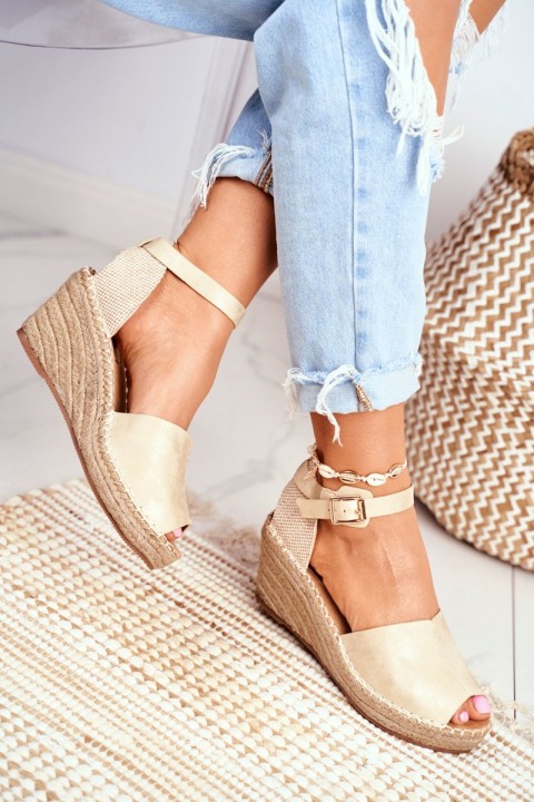 Sandals On A Braided Wedge Gold Maritta