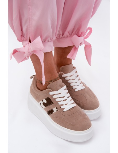 Women's Sneakers With Thick Platform and Faux Suede Patches Beige Averin