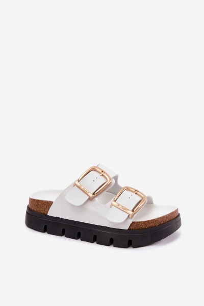 Lacquered Women's Flat Sandals With Gold Clips Lee Cooper LCW-26-35-4460L White 2