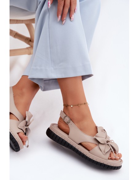 Leather Women's Sandals With Decorative Flower Vinceza 66917 Beige