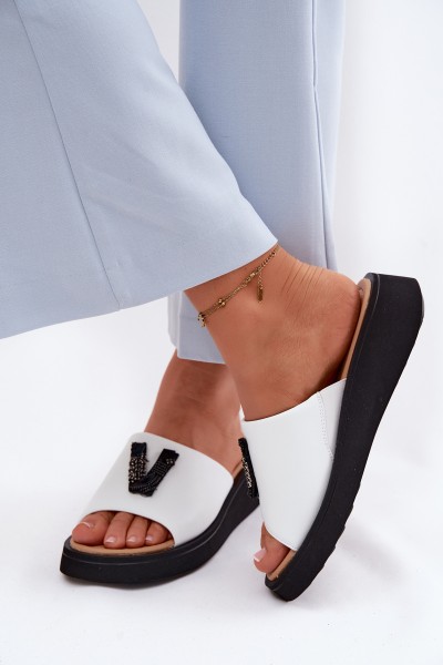 Leather Women's Slides With V Letter On Platform Vinceza 66950 White