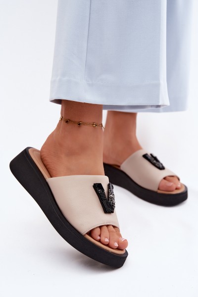 Leather Women's Slides With V Letter On Platform Vinceza 66950 Beige