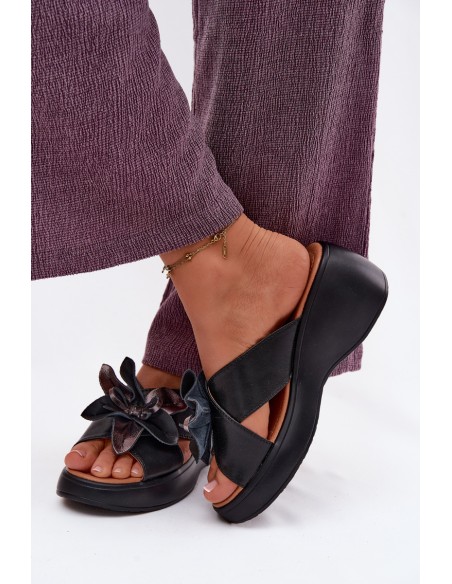 Leather Wedges With Decorative Flower Vinceza 41511 Black
