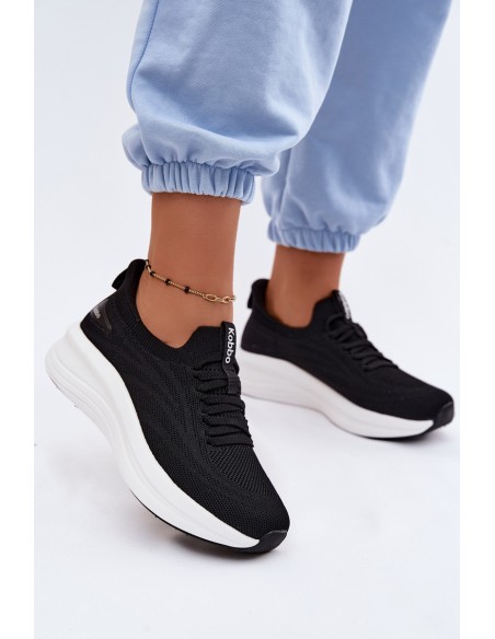 Material Sports Shoes Women's Sneakers Slip-On Kobbo 102425 Black