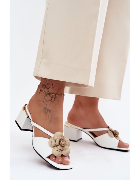 Leather Women's Heeled Sandals With Flower White Catva