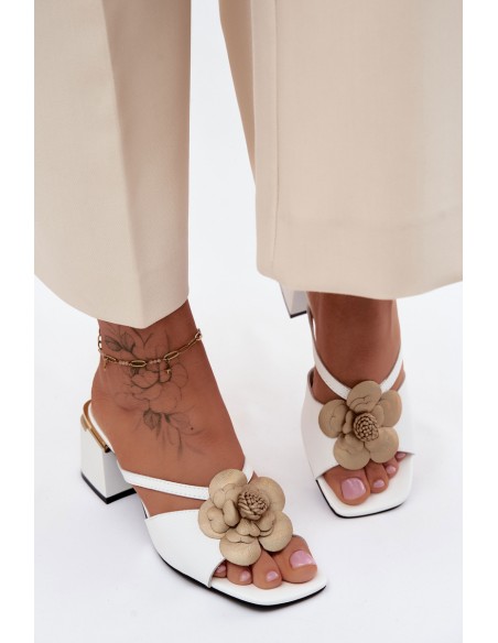 Leather Women's Heeled Sandals With Flower White Catva