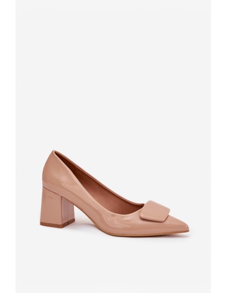 Patent leather pumps on heel with decoration Nude Isoline