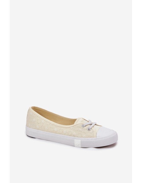 Ladies Sneakers With Embroidery Lee Cooper LCW-25-31-3445L Beige