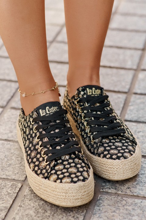 Patterned Women's Platform Sneakers With Braiding Lee Cooper LCW-25-08-3647L Black